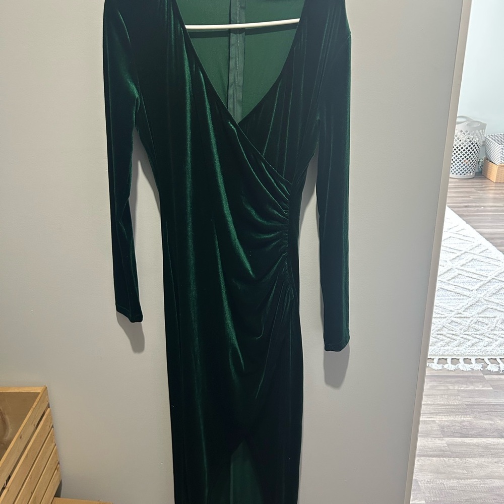 Elegant Green Velvet Dress